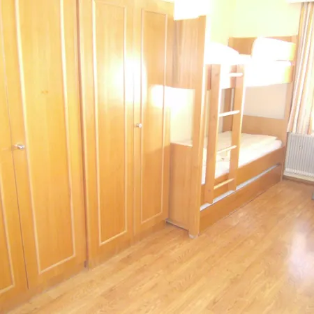 Jugend- Und Familiengaestehaus