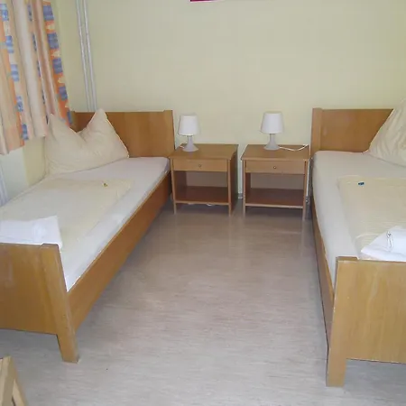 호스텔 Jugend- Und Familiengaestehaus *