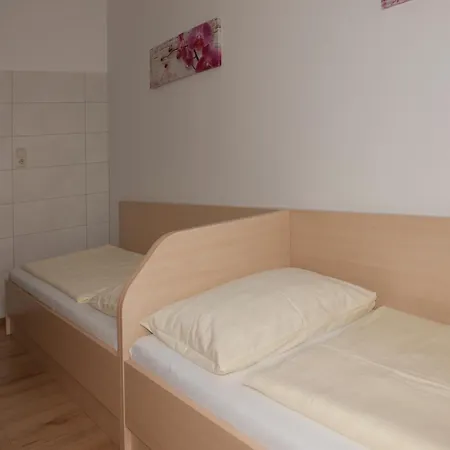 Jugend- Und Familiengaestehaus Hostel