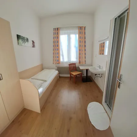 Jugend- Und Familiengaestehaus * Heiligenblut