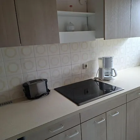 Jugend- Und Familiengastehaus هيليغنبلت