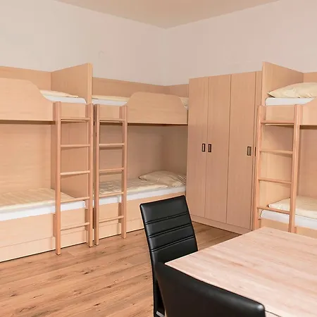 Hostel Jugend- Und Familiengästehaus *
