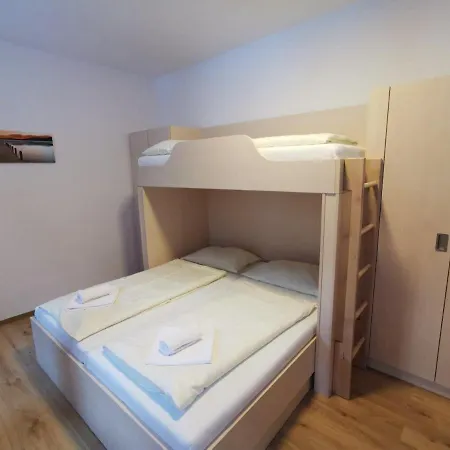 Jugend- Und Familiengastehaus *