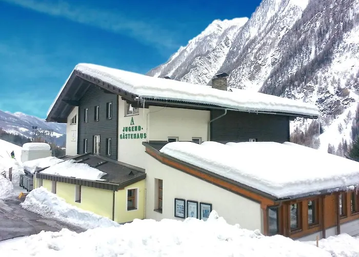 Jugend- Und Familiengaestehaus * Heiligenblut