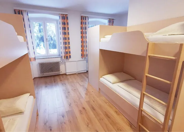 Jugend- Und Familiengaestehaus Hostel